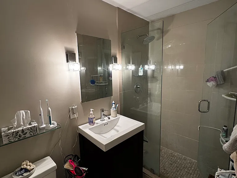 219 W Springfield St #1 — Photo 11