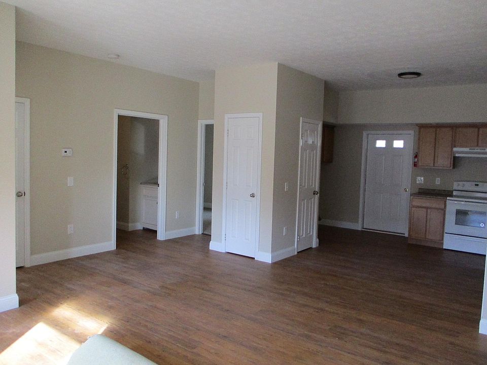 1st image of 11 E Dezeng St