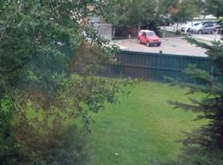 2436 Guardian Rd NW #1A, Edmonton, AB T5T2P5