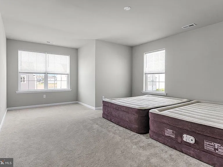 243 Wavyleaf Dr — Photo 26