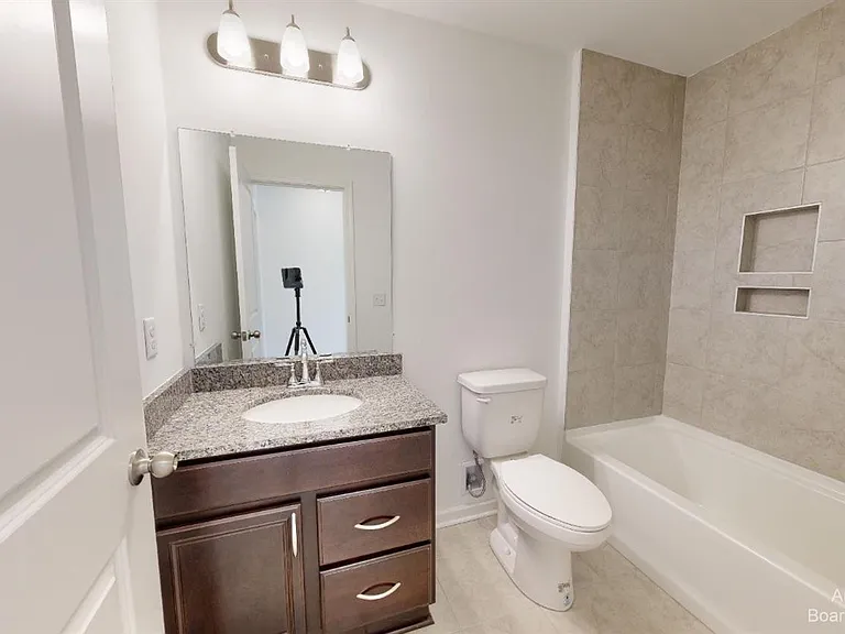 2741 Bristol Ridge Dr — Photo 19
