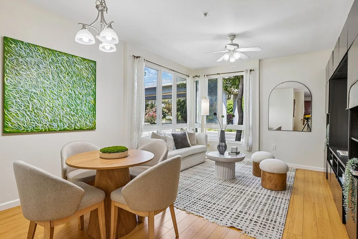 2 bed, 1.0 bath, 926 sqft, $3,400 — Photo 1