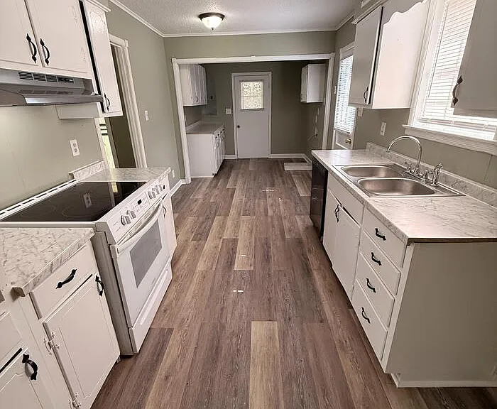 1724 Rockdale Ave — Photo 8