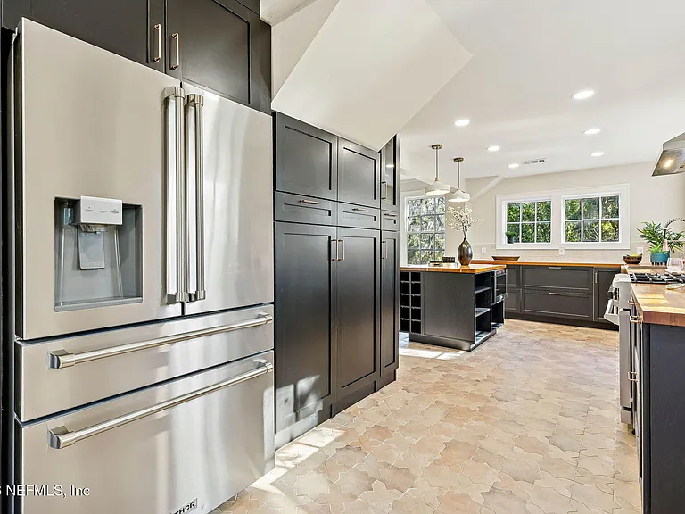 1150 Willow Branch Ave — Photo 10