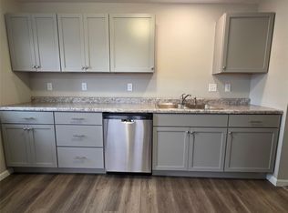 1215 Douglas Ave, Des Moines, IA 50313