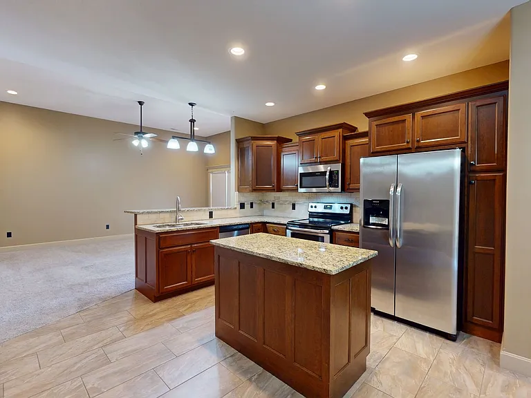11669 Ridgeway Ct — Photo 4