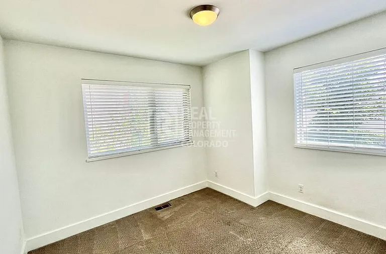 4039 N Tejon St — Photo 12