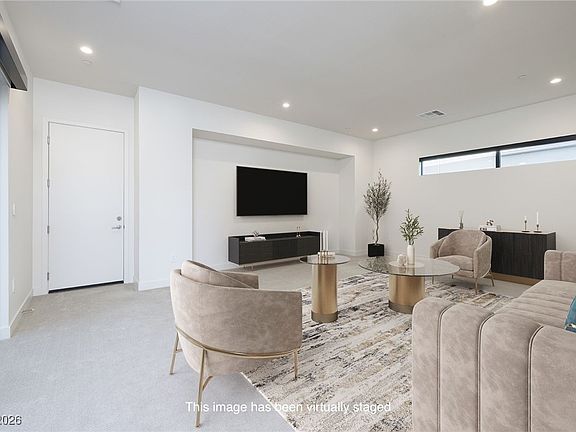 5th image of 25 Falling Ridge Ln