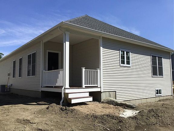 2nd image of 196 Seawynds Dr N