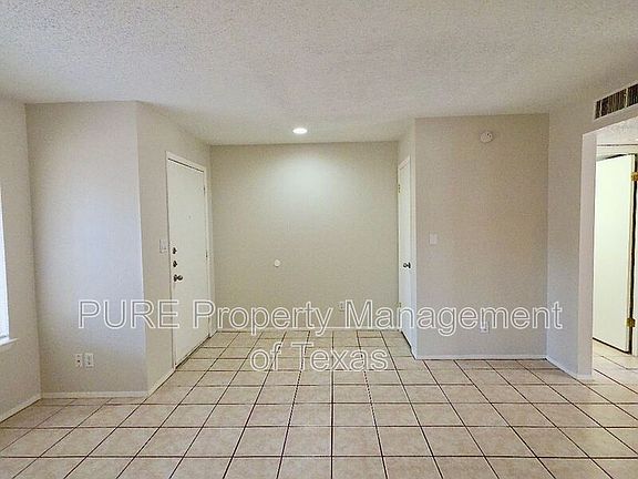 3rd image of 9611 Covey Ridge Ln