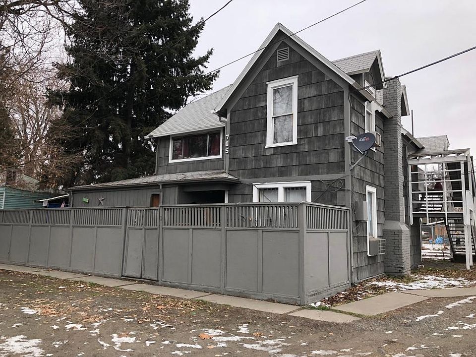 1st image of 705 E Lincoln Ave