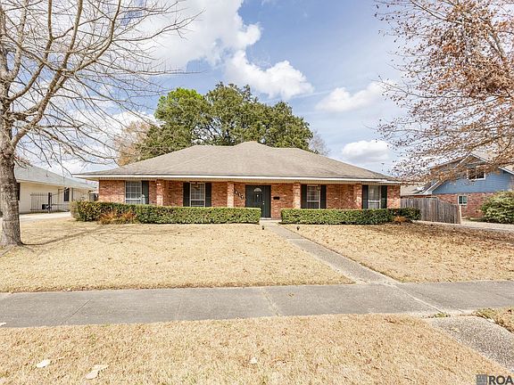 3rd image of 8837 Wakefield Ave