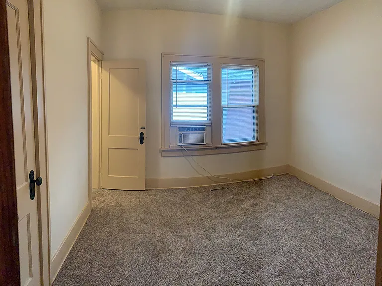 239 S Greenwood St — Photo 11