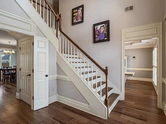 5th image of 2056 Dogwood Grove Cv