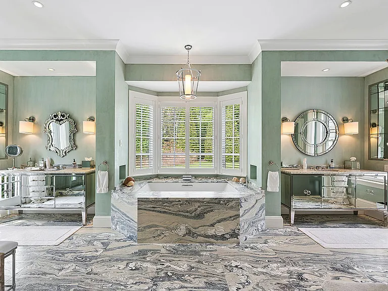 1 Green Hollow Rd — Photo 14