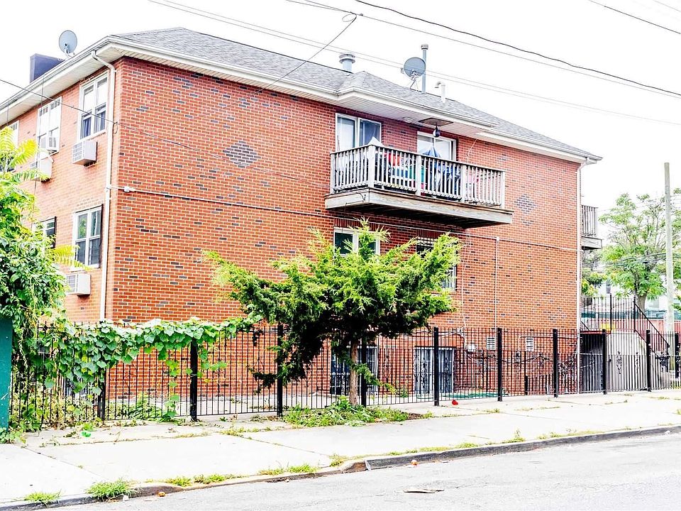 2nd image of 339 Elton St E