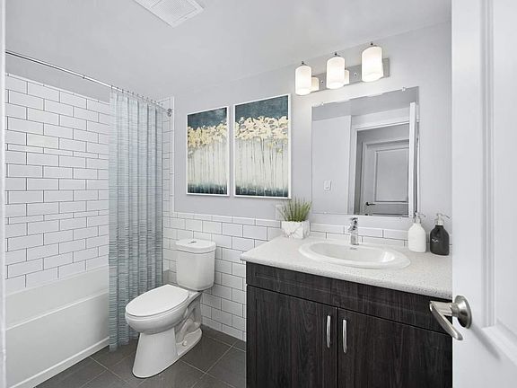 5th image of 500 Glenelm Cres #309