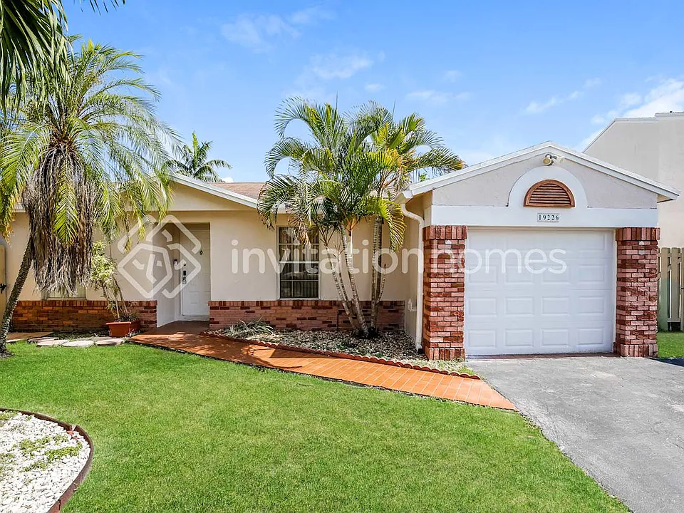 19226 NW 82nd Circle Ct