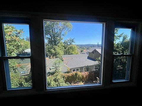 1st image of 209 N School St
