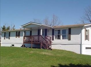 541 McCleary Rd, Hookstown, PA 15050