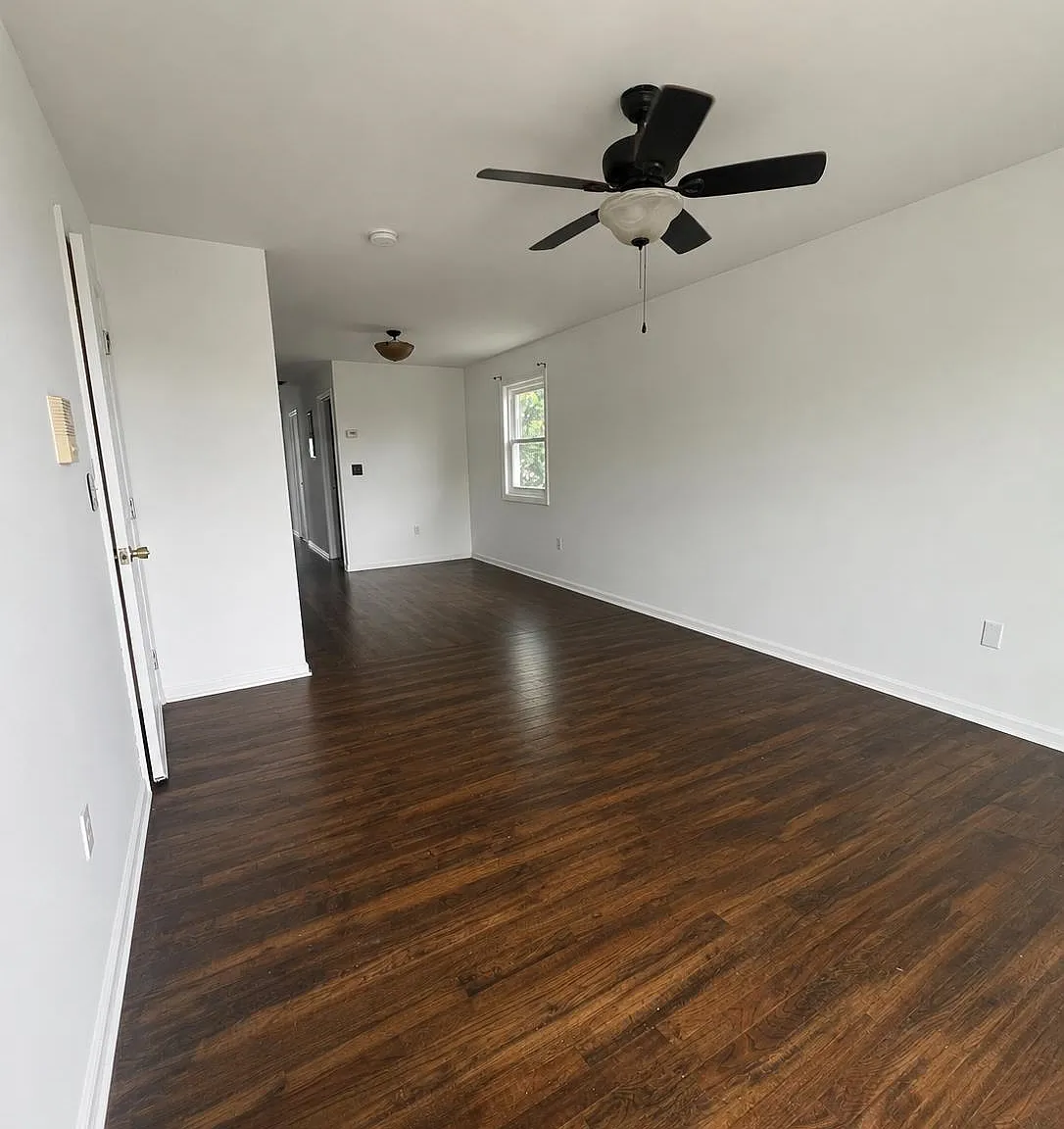 3 bed, 2.0 bath, $2,400 — Photo 3