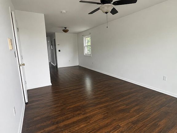 3rd image of 92 W 21st St #2