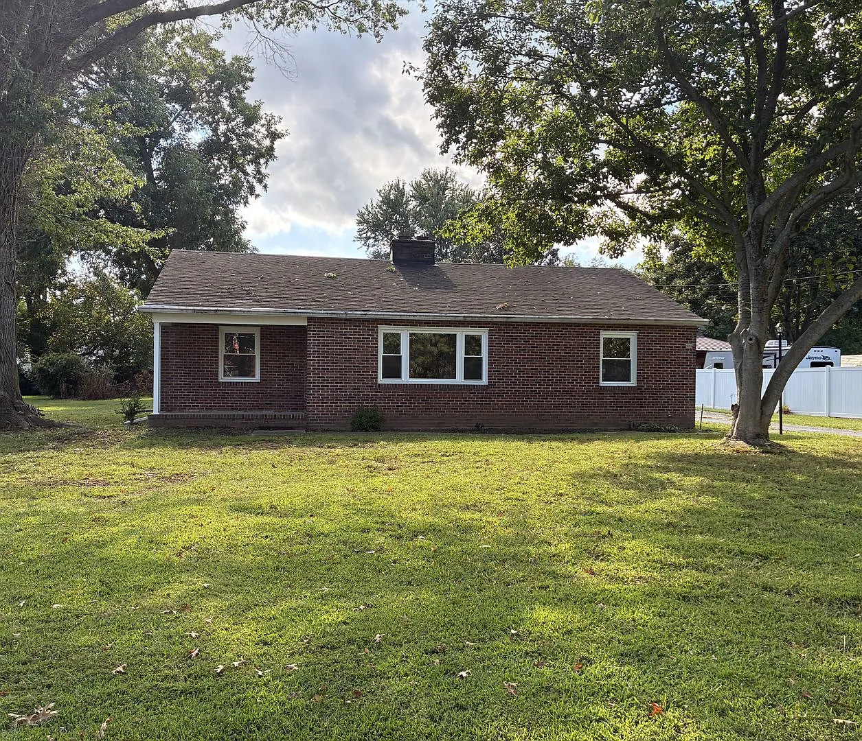Two Full Living Areas One Incredible Home! Spacious & Fully Renovated 4-Bedroom in HDG — Photo 1