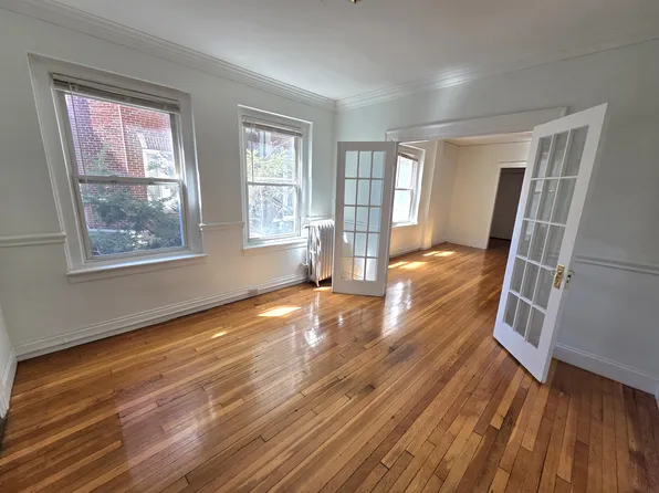 7 Craigie Cir, Cambridge, MA