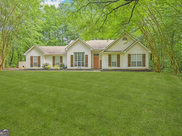 384 Marsha Way, Sharpsburg, GA 30277
