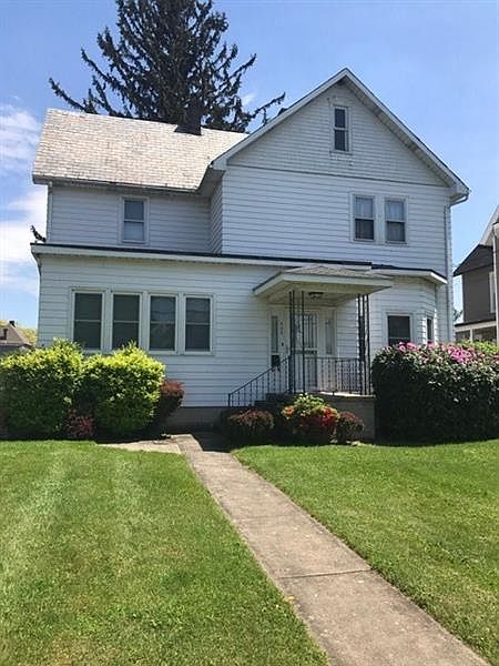 1st image of 229 S Walnut St