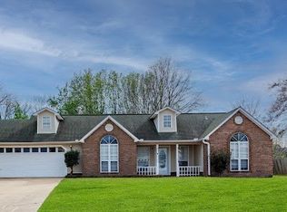 1911 Cherrybark Bnd, Greenwood, AR 72936