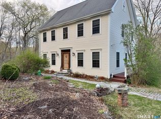 577 Lakeside Rd, Southbury, CT 06488