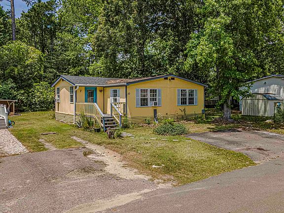 2nd image of 800 Columbia Dr. Lot 53