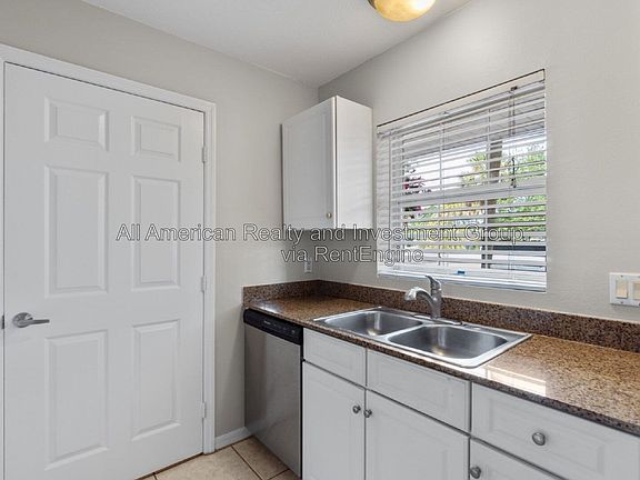 5th image of 4274 Calinda Ln APT 212