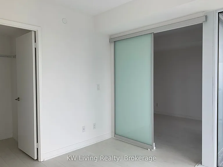 19 Western Battery Rd #2605 — Photo 8