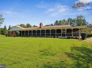 22609 Robin Ct, Gaithersburg, MD