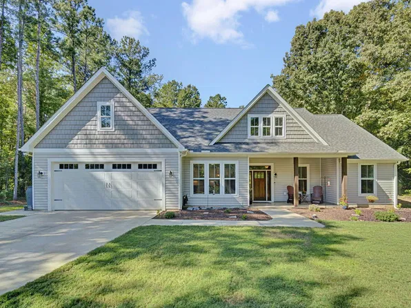 106 Blackberry Patch Rd, Greenwood, SC 29646