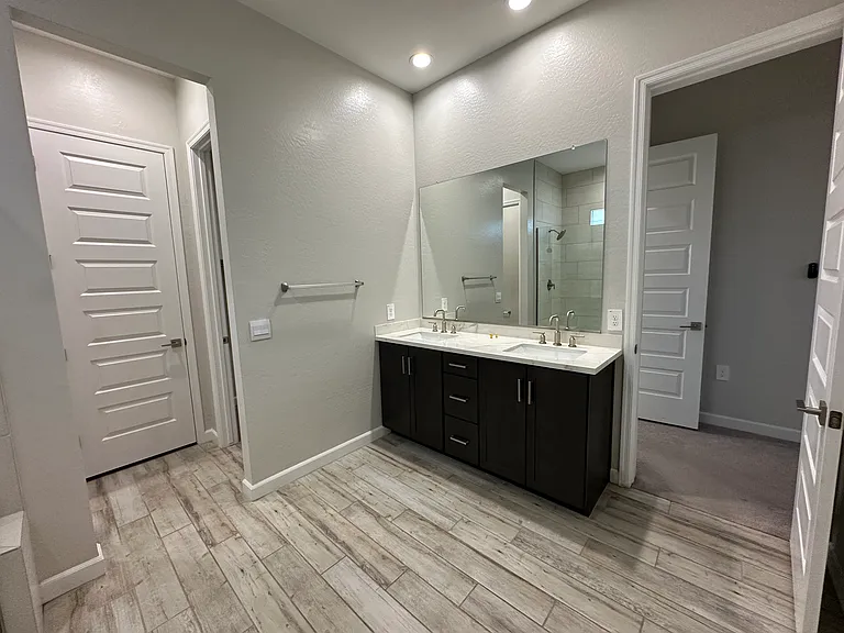 10319 W Harmony Ln — Photo 21
