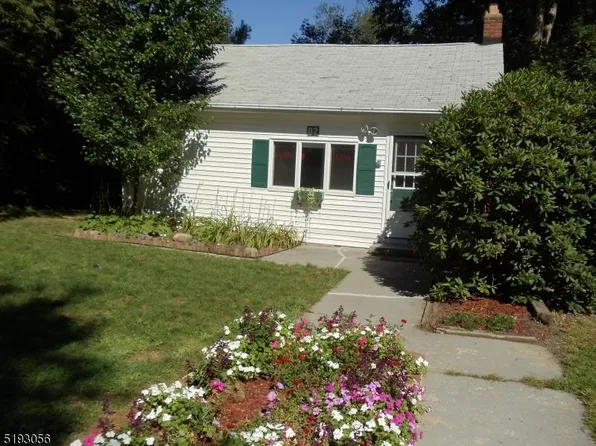 82 Longwood Lake Rd, Jefferson Twp., NJ 07438