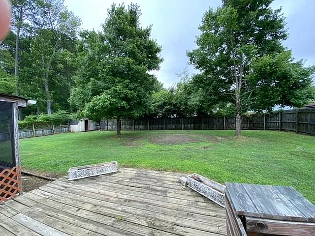22 Old Pond Ct — Photo 5