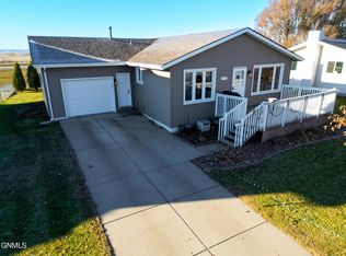 3505 37th St NW, Mandan, ND 58554
