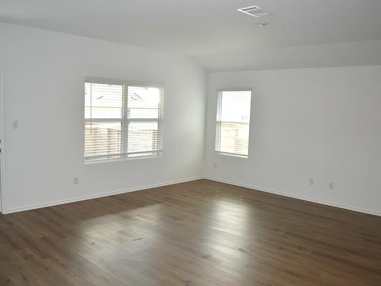 1505 Marley Way — Photo 12