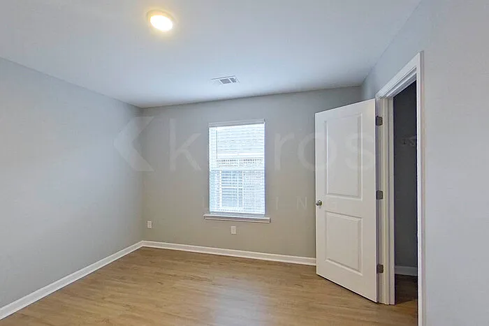 649 June St — Photo 10