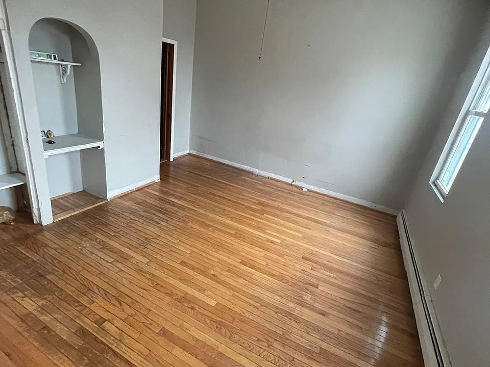 806 Central Ave