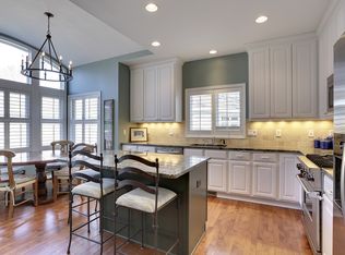 746 Widsten Circle, Wayzata, MN 55391