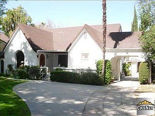 1st image of 13515 Chandler Blvd