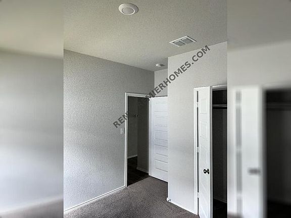 4th image of 230 Jaycen Ln