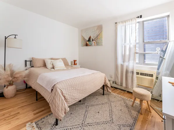 1831 Madison Avenue image 3 of 14