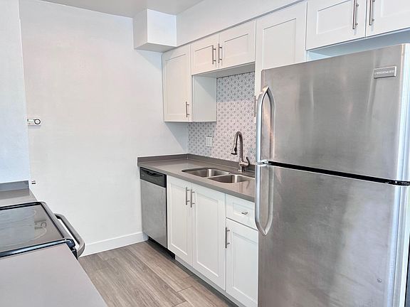 4th image of 2615 E Turney Ave APT 1