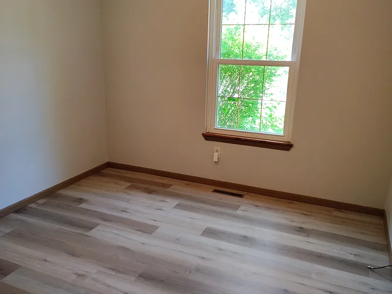 2759 W Cherokee St — Photo 9